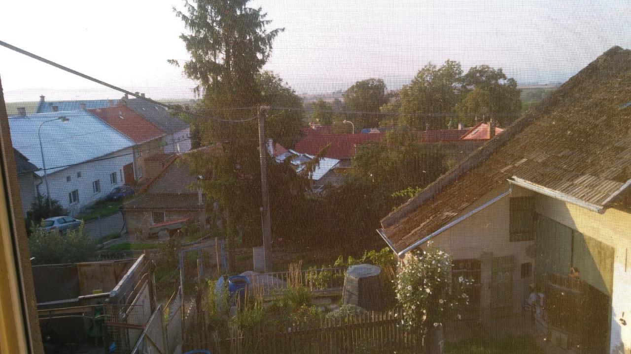 Gasthaus U Babicky A Jeji Psi Smecky Weselitschko Exterior foto